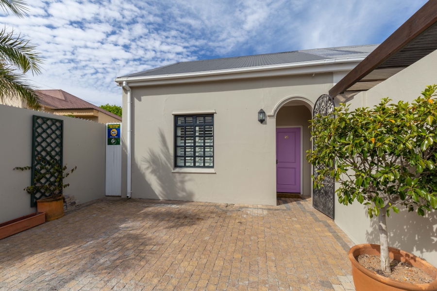 2 Bedroom Property for Sale in Claremont Upper Western Cape